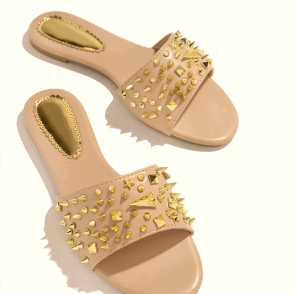 Just aIn'😍Nude brave Sandals - Picture 3 of 5